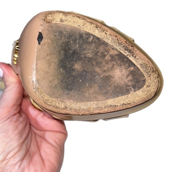 EUC Authentic Prada Bow Strappy Platform Beige Patent Heels Made in Italy 38.5 - Picture 12 of 15